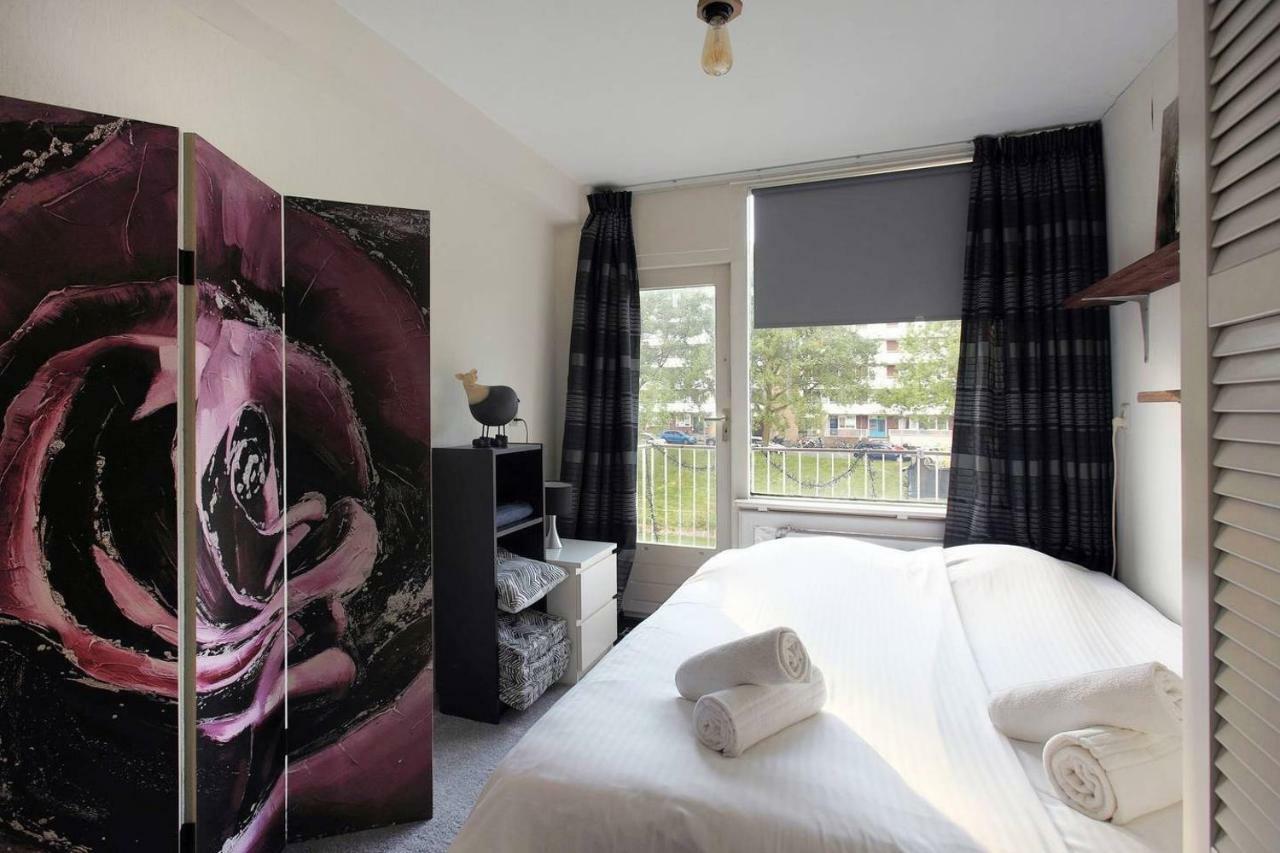 B&B Klaver Amsterdam - Unique Canal Location With Balcony المظهر الخارجي الصورة