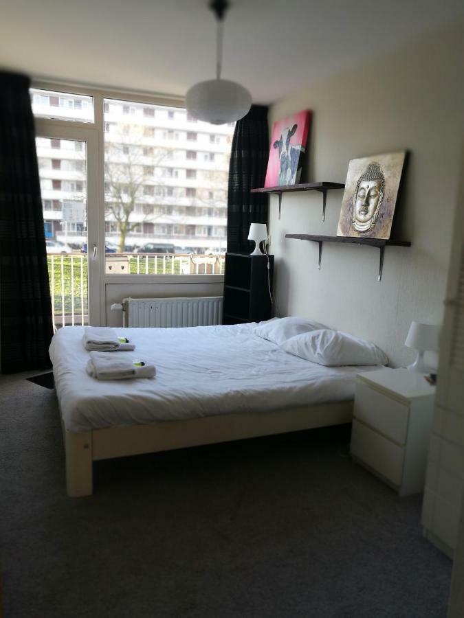 B&B Klaver Amsterdam - Unique Canal Location With Balcony المظهر الخارجي الصورة